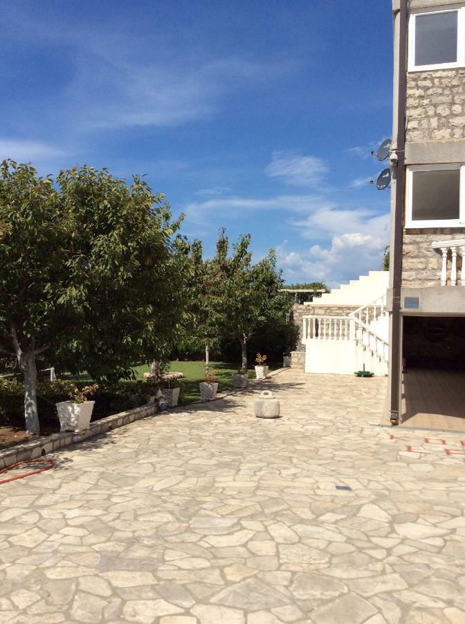 Vila Djordje Apartment Sveti Stefan Exterior photo